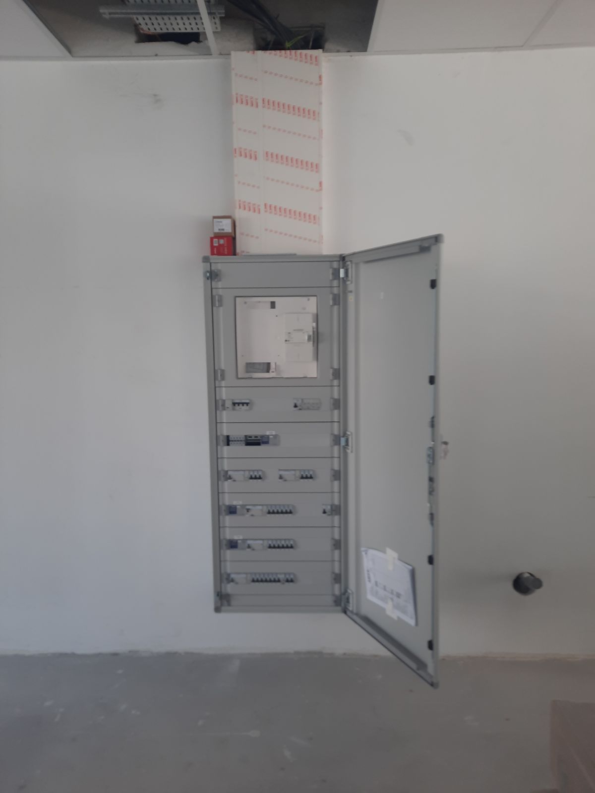 2022 – Aménagement d&rsquo;un plateau de bureaux – MIROIR – Vénissieux proche de LYON